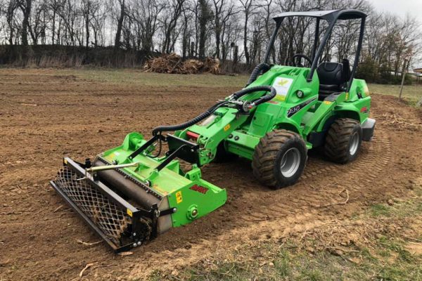 Radlader mit Umkehrfräse